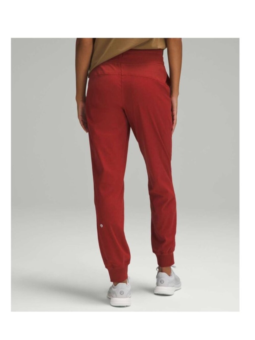 Lululemon Dance Studio Mid-Rise Jogger Full Length / Size 6 / Terra Orange